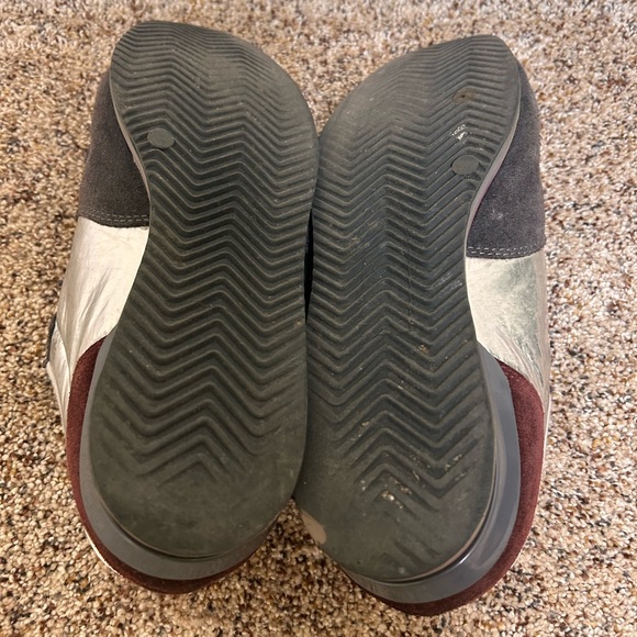 Golden Goose Sneakers - Picture 7 of 15